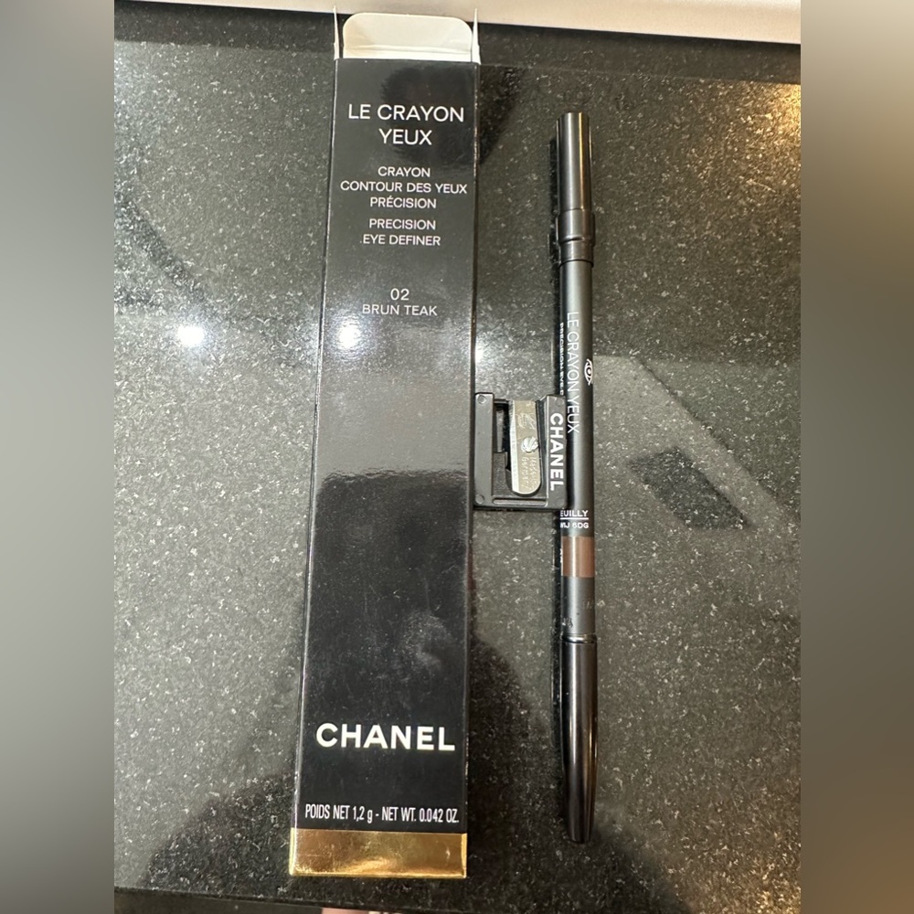 Chanel Le Crayon Yeux. Brun Teak